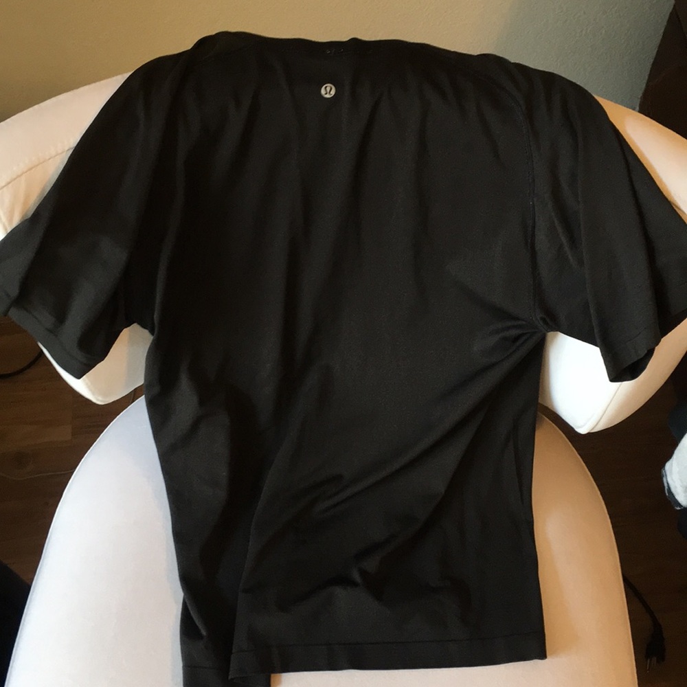 Men’s Lululemon Workout T-shirt